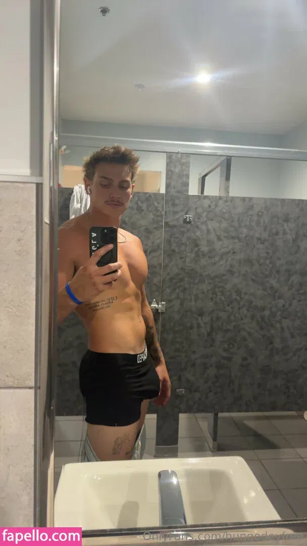 hungodeyfree Onlyfans Photo Gallery 