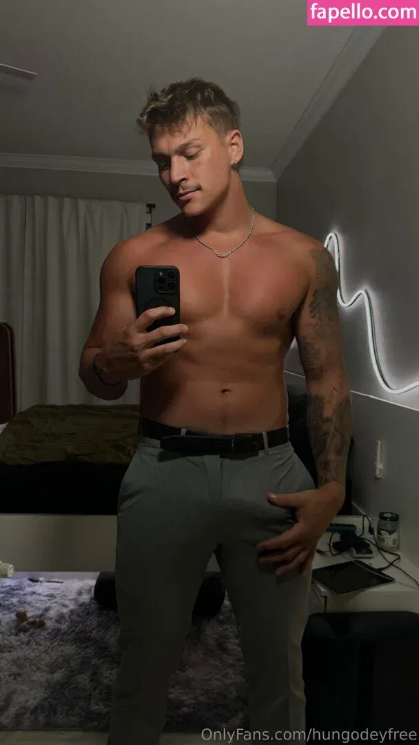hungodeyfree Onlyfans Photo Gallery 