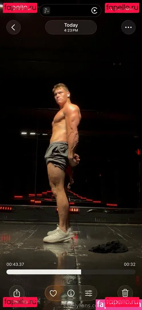 hungodeyfree Onlyfans Photo Gallery 