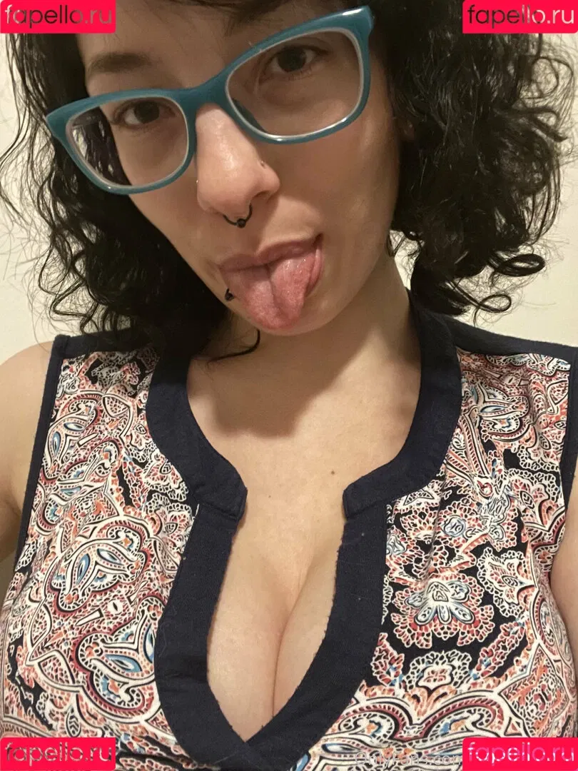 ghostlygothx Onlyfans Photo Gallery 