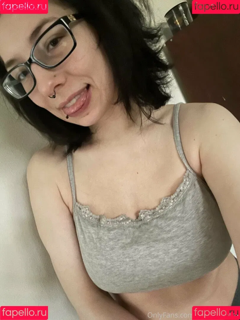 ghostlygothx Onlyfans Photo Gallery 