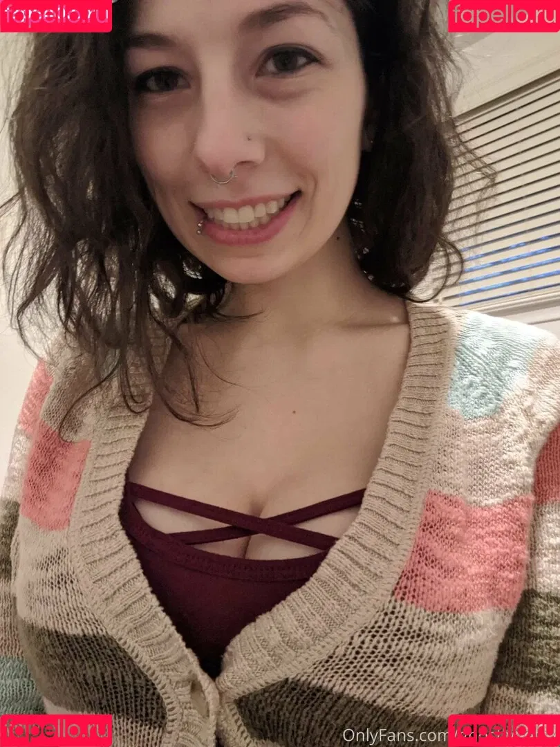 ghostlygothx Onlyfans Photo Gallery 