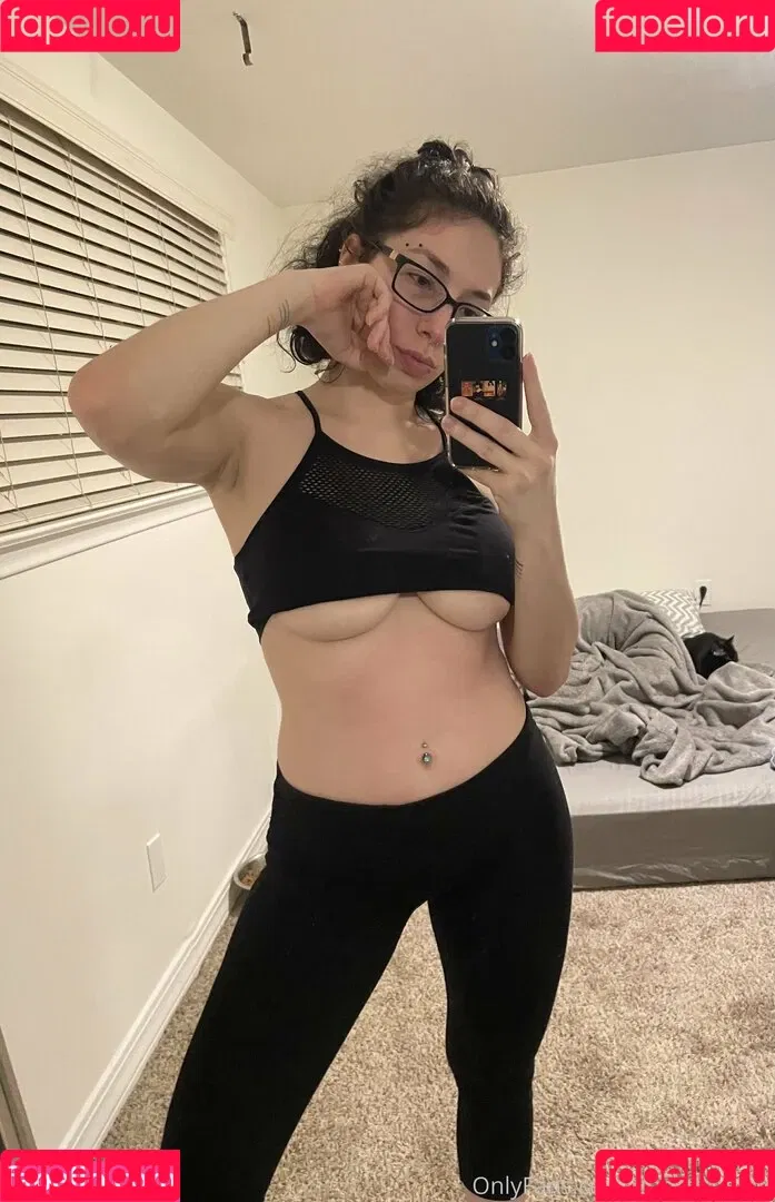 ghostlygothx Onlyfans Photo Gallery 