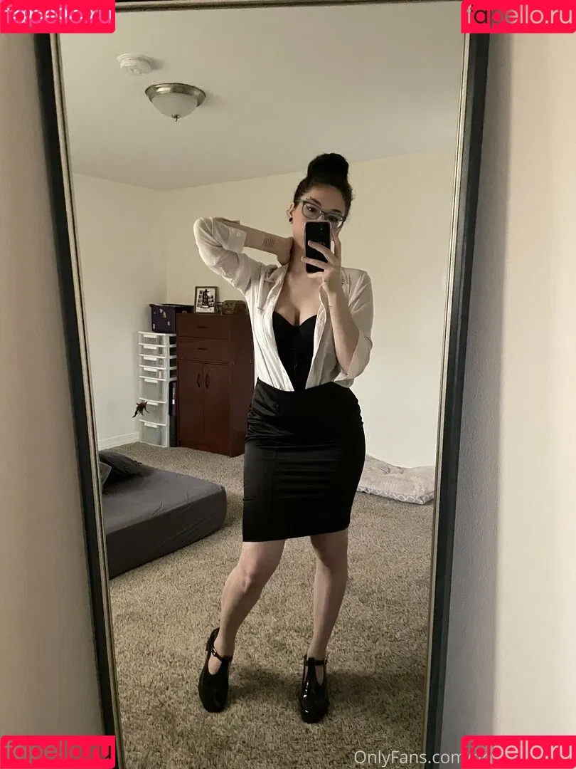 ghostlygothx Onlyfans Photo Gallery 