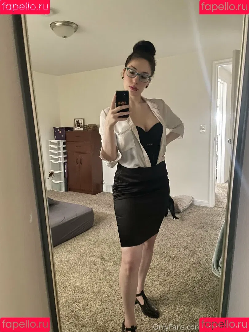 ghostlygothx Onlyfans Photo Gallery 