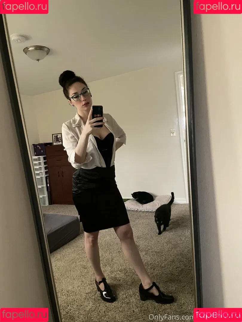 ghostlygothx Onlyfans Photo Gallery 