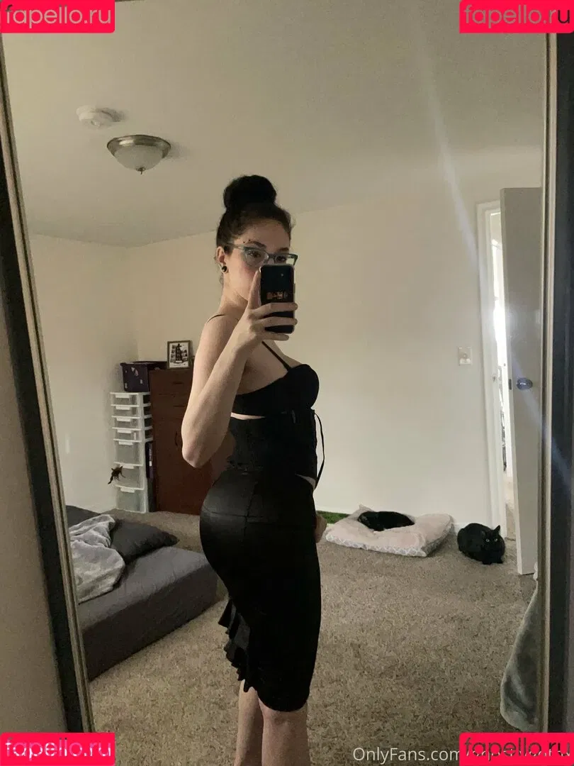 ghostlygothx Onlyfans Photo Gallery 