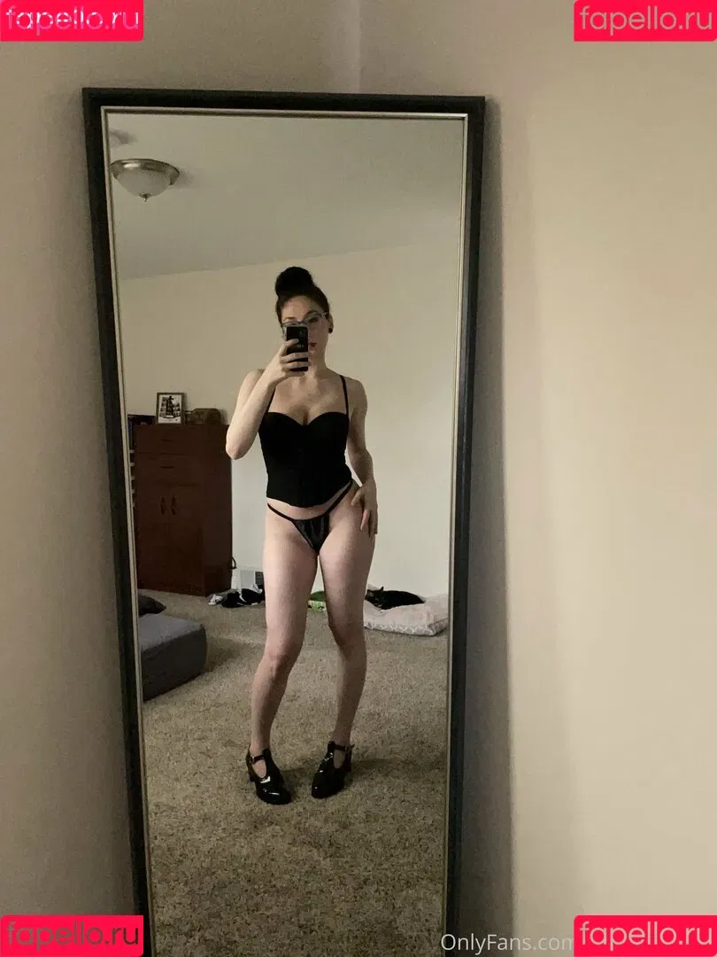 ghostlygothx Onlyfans Photo Gallery 