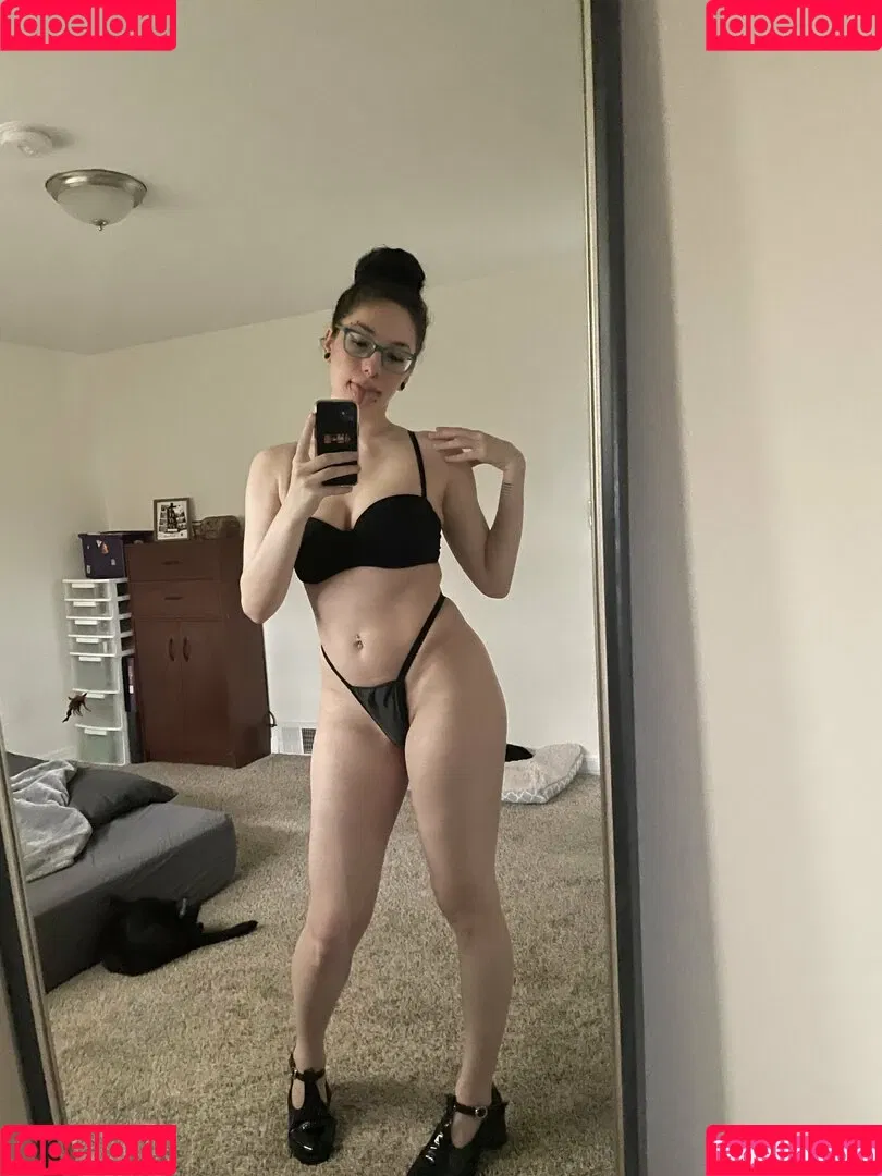 ghostlygothx Onlyfans Photo Gallery 