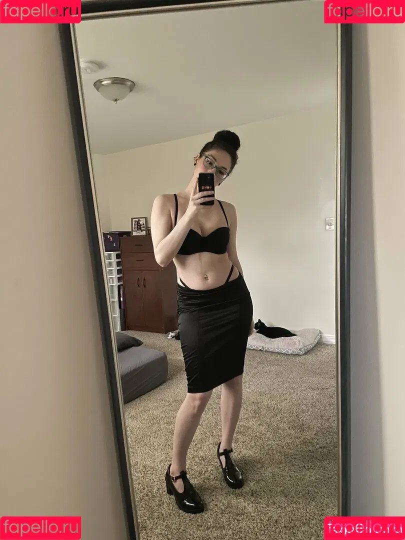ghostlygothx Onlyfans Photo Gallery 