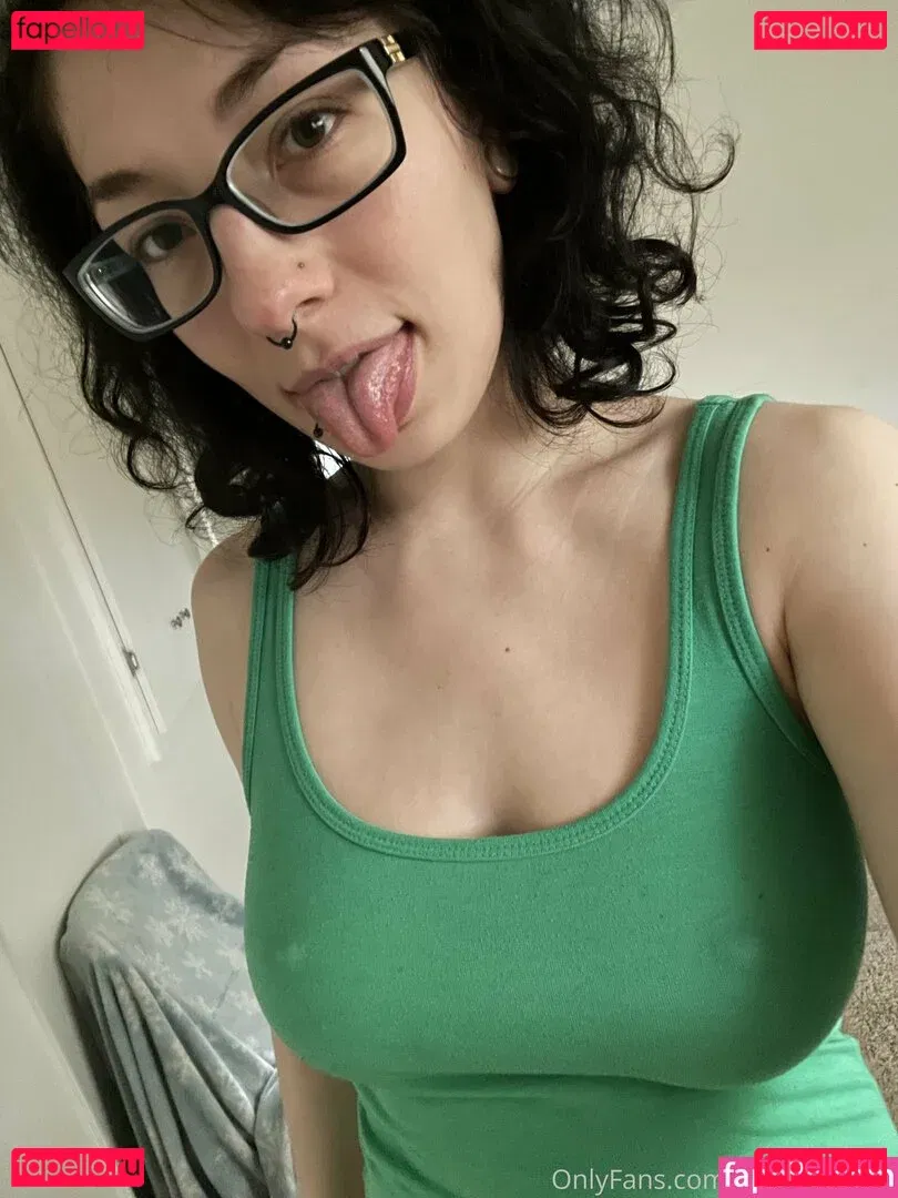 ghostlygothx Onlyfans Photo Gallery 