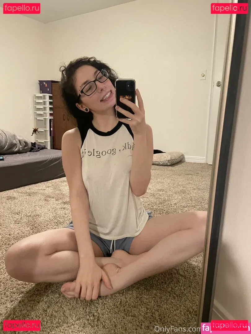 ghostlygothx Onlyfans Photo Gallery 