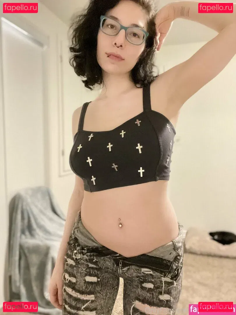 ghostlygothx Onlyfans Photo Gallery 