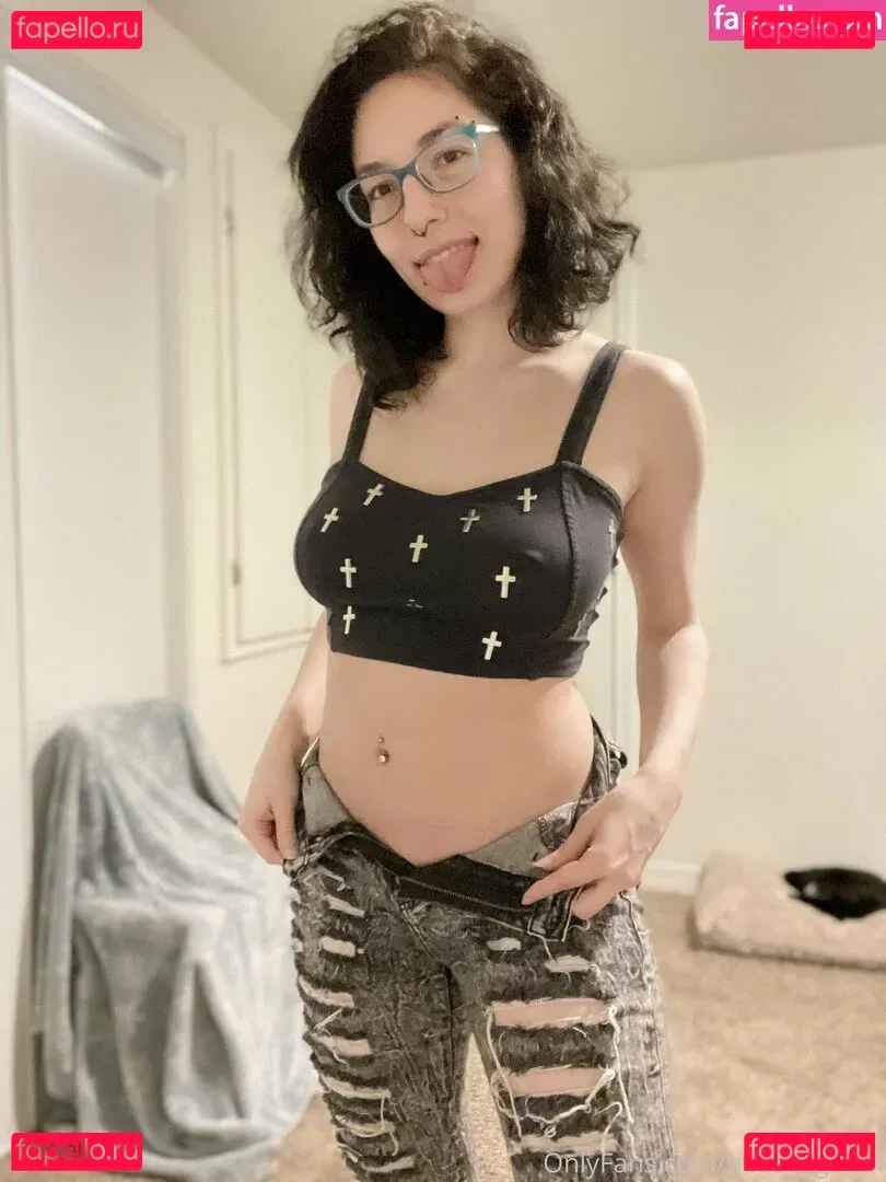 ghostlygothx Onlyfans Photo Gallery 