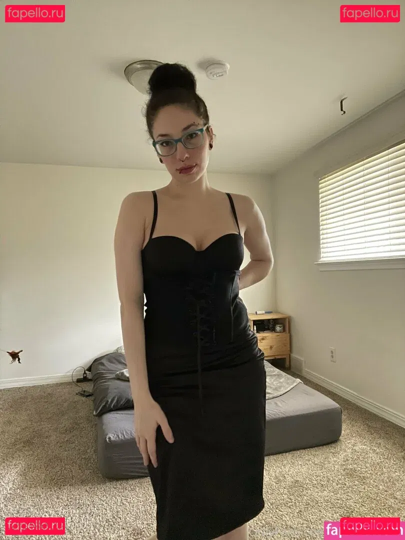 ghostlygothx Onlyfans Photo Gallery 