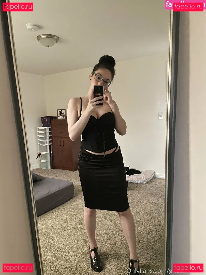 ghostlygothx Onlyfans Photo Gallery 