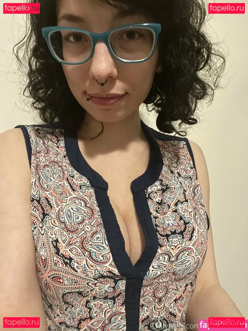 ghostlygothx Onlyfans Photo Gallery 