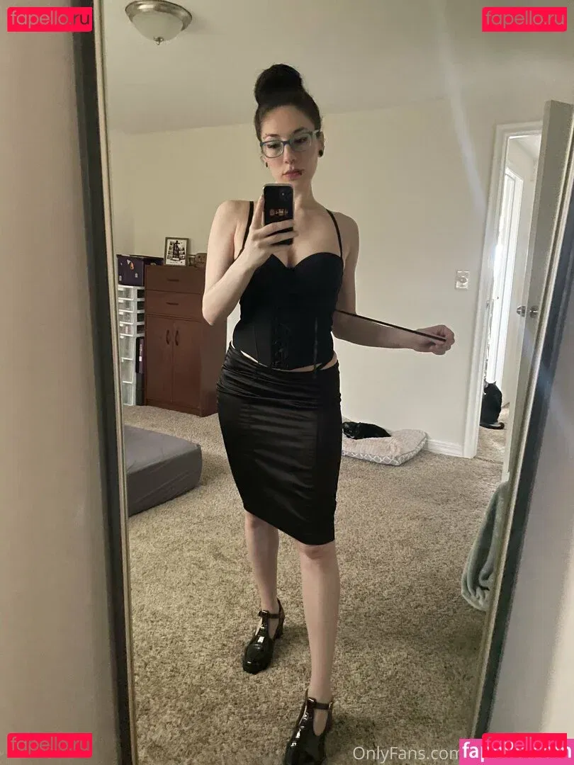 ghostlygothx Onlyfans Photo Gallery 