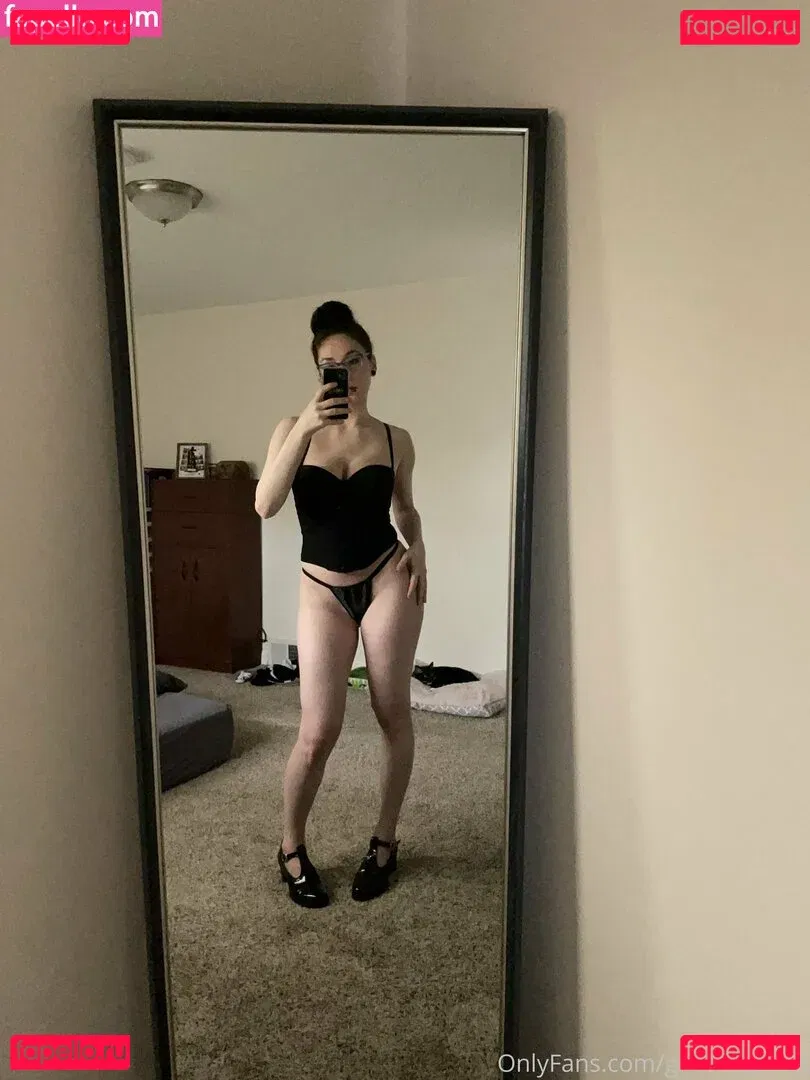 ghostlygothx Onlyfans Photo Gallery 