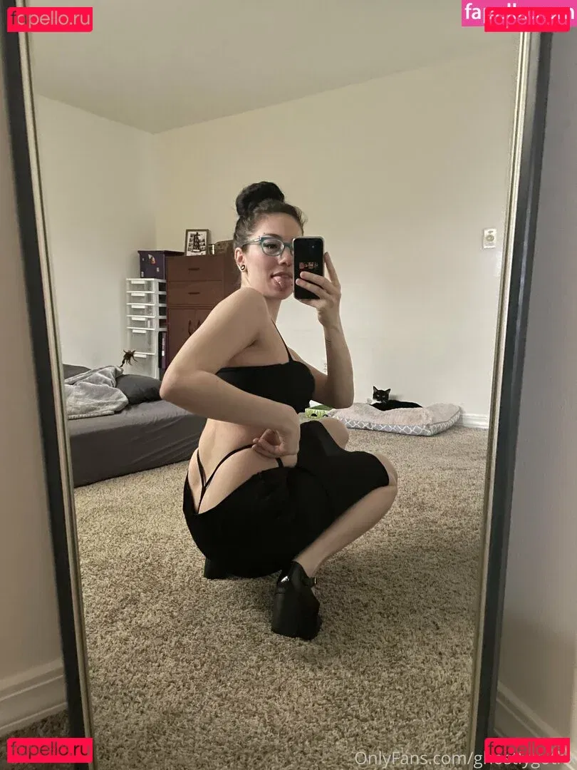 ghostlygothx Onlyfans Photo Gallery 