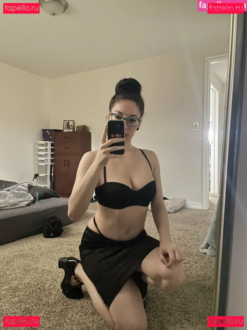 ghostlygothx Onlyfans Photo Gallery 