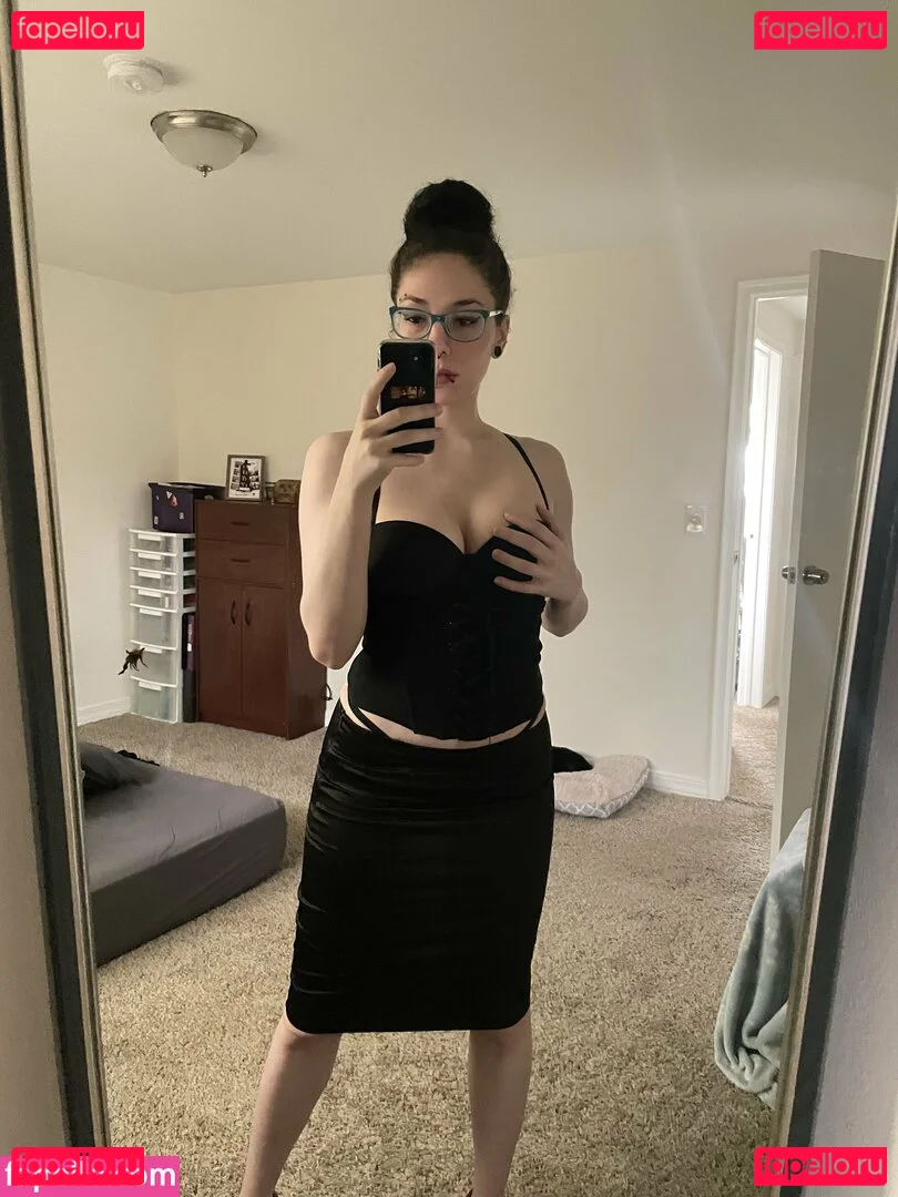 ghostlygothx Onlyfans Photo Gallery 