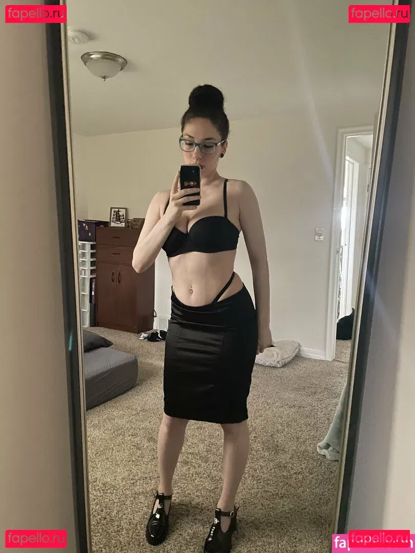 ghostlygothx Onlyfans Photo Gallery 