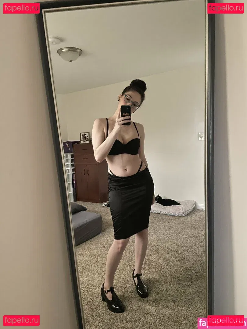 ghostlygothx Onlyfans Photo Gallery 