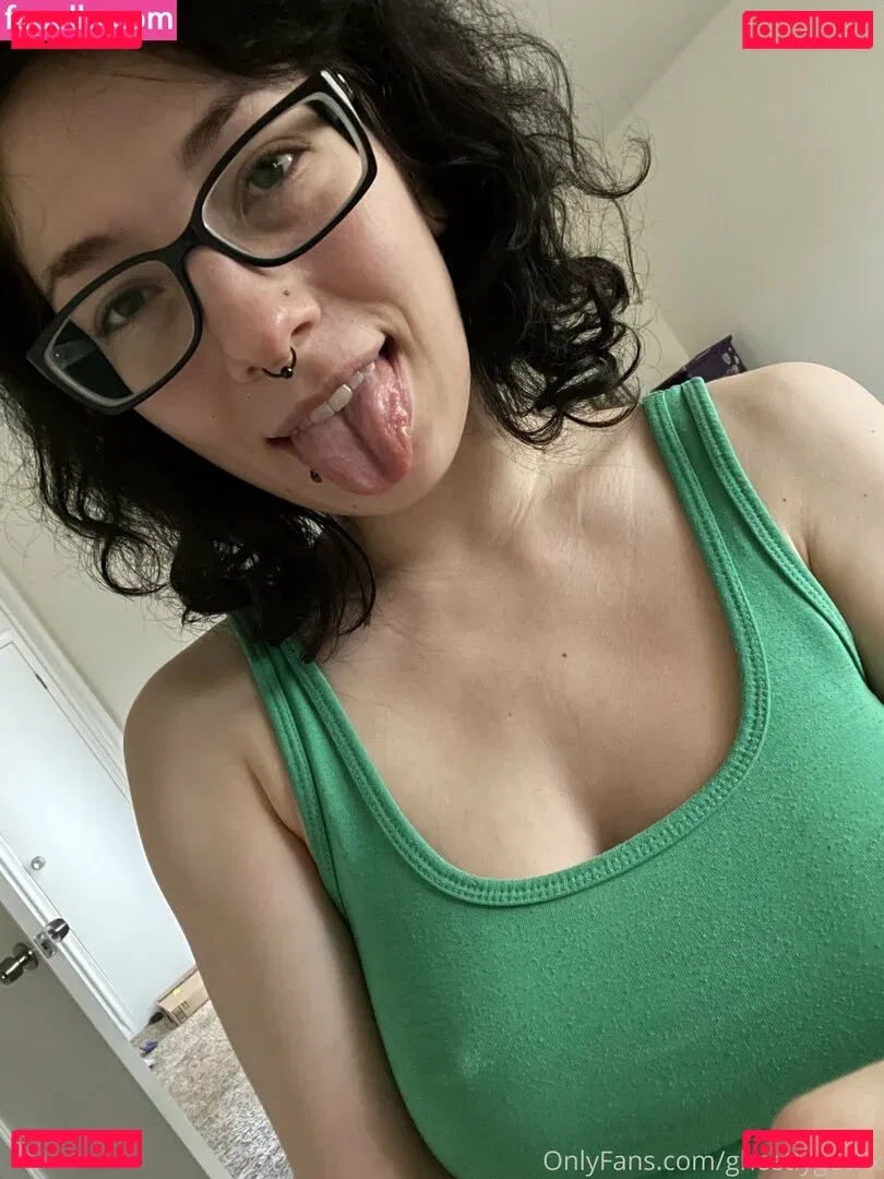 ghostlygothx Onlyfans Photo Gallery 