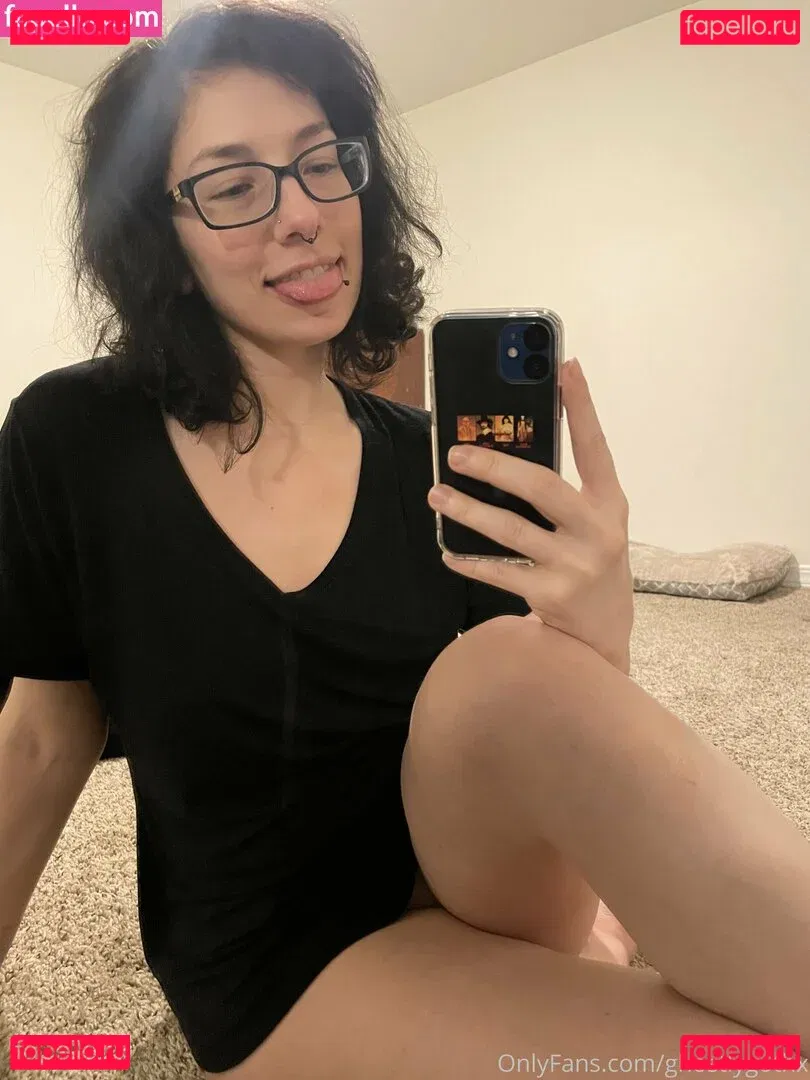 ghostlygothx Onlyfans Photo Gallery 