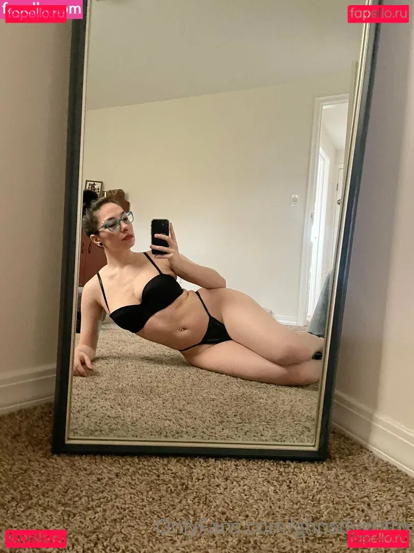 ghostlygothx Onlyfans Photo Gallery 