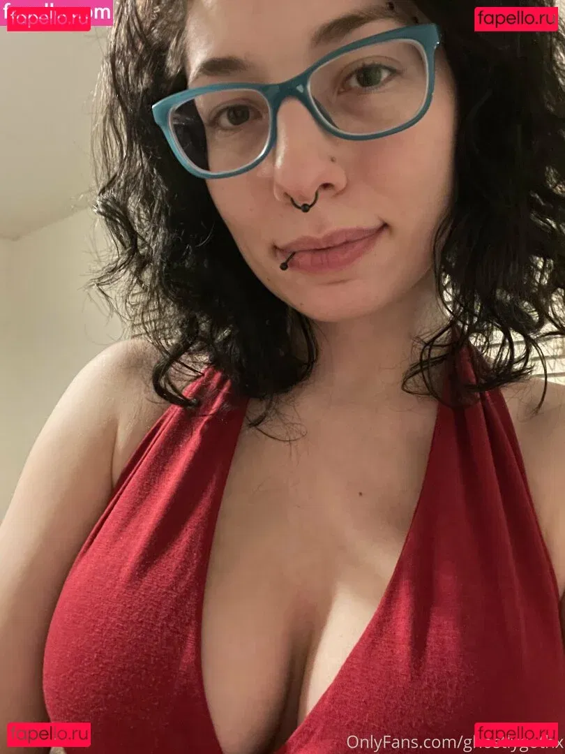 ghostlygothx Onlyfans Photo Gallery 