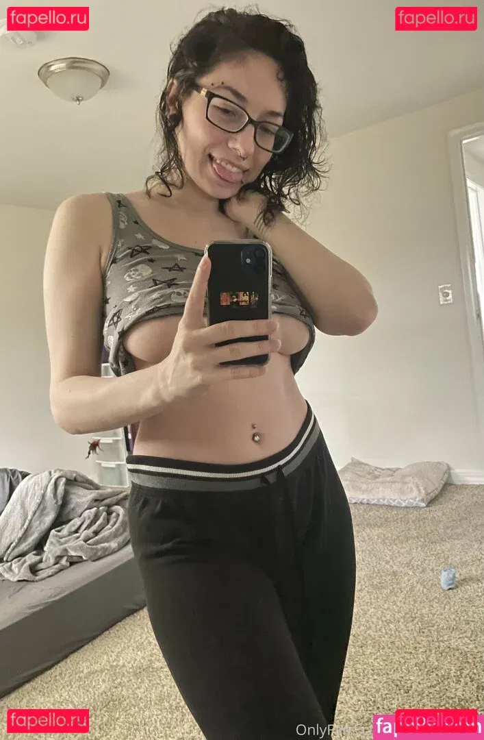 ghostlygothx Onlyfans Photo Gallery 