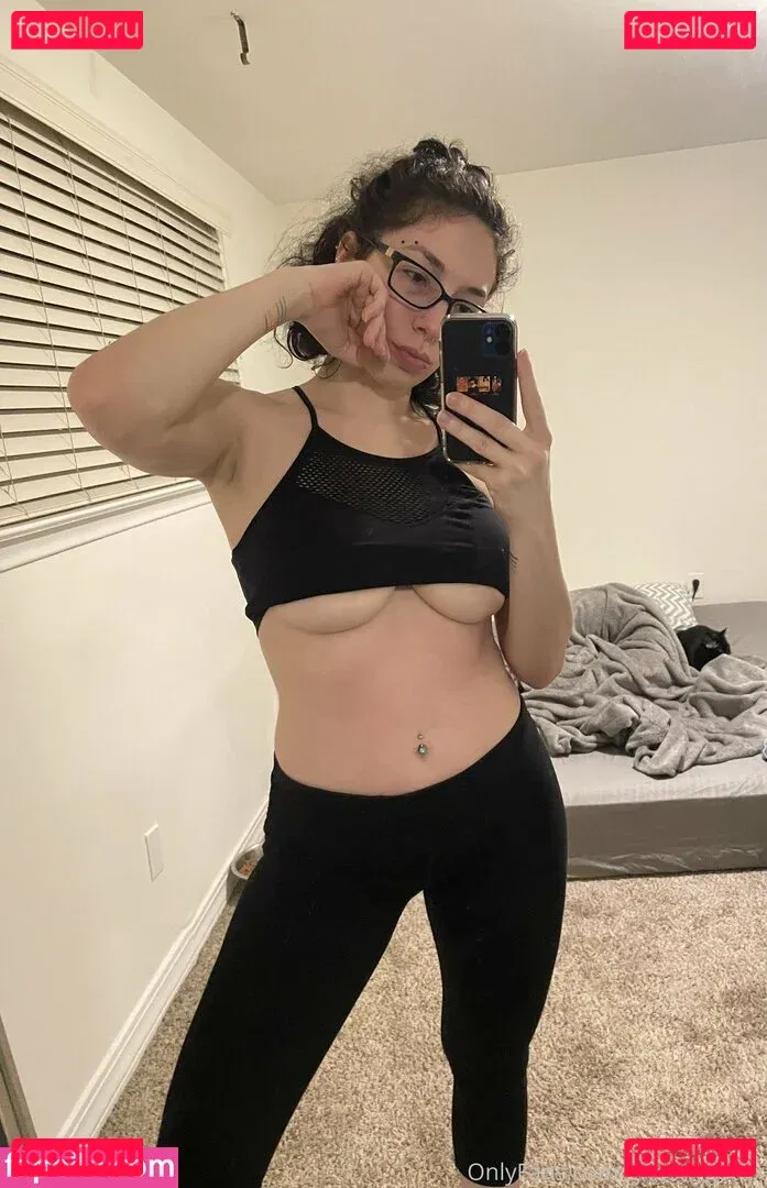 ghostlygothx Onlyfans Photo Gallery 