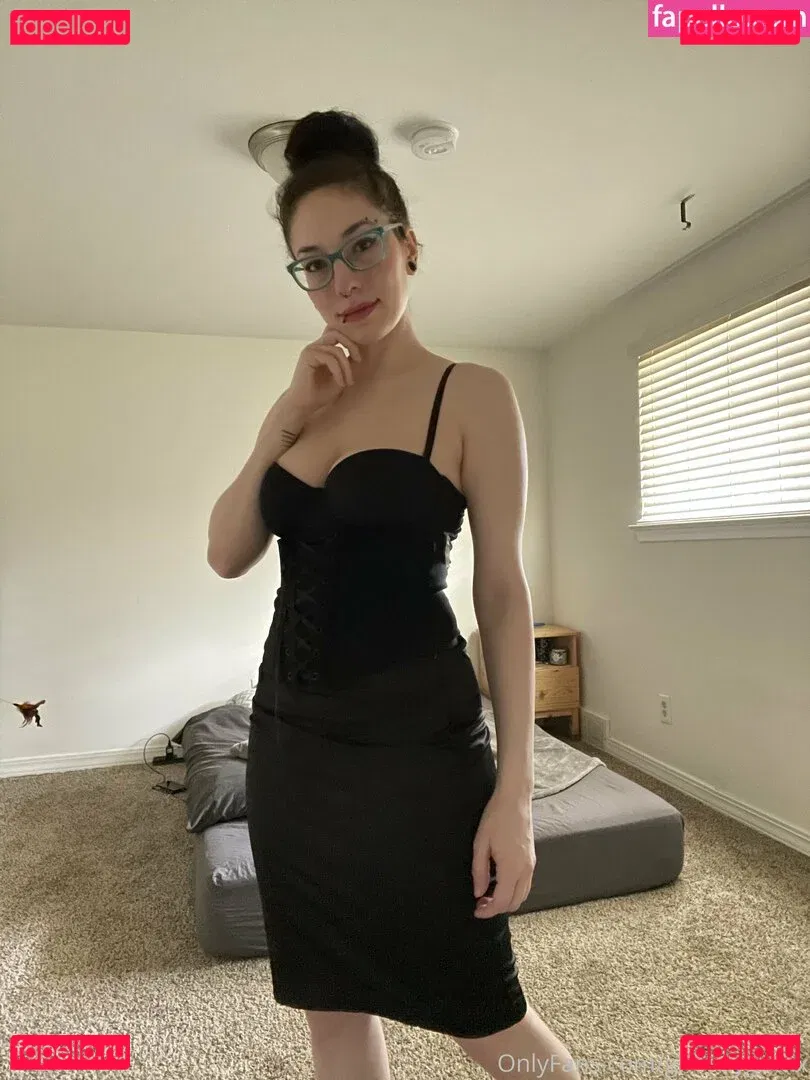 ghostlygothx Onlyfans Photo Gallery 