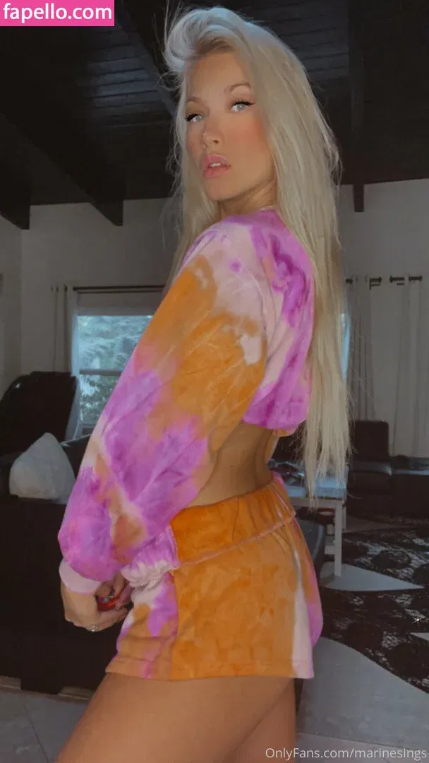 marinesings Onlyfans Photo Gallery 