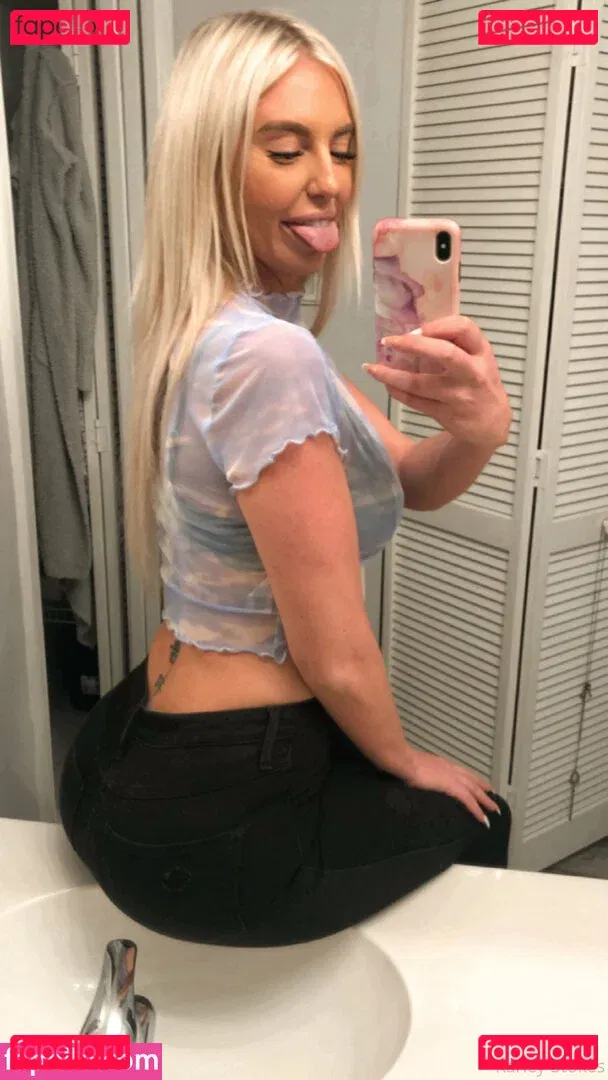 karleystokes Onlyfans Photo Gallery 