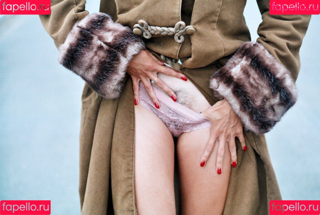 Seren Gibson Onlyfans Photo Gallery 