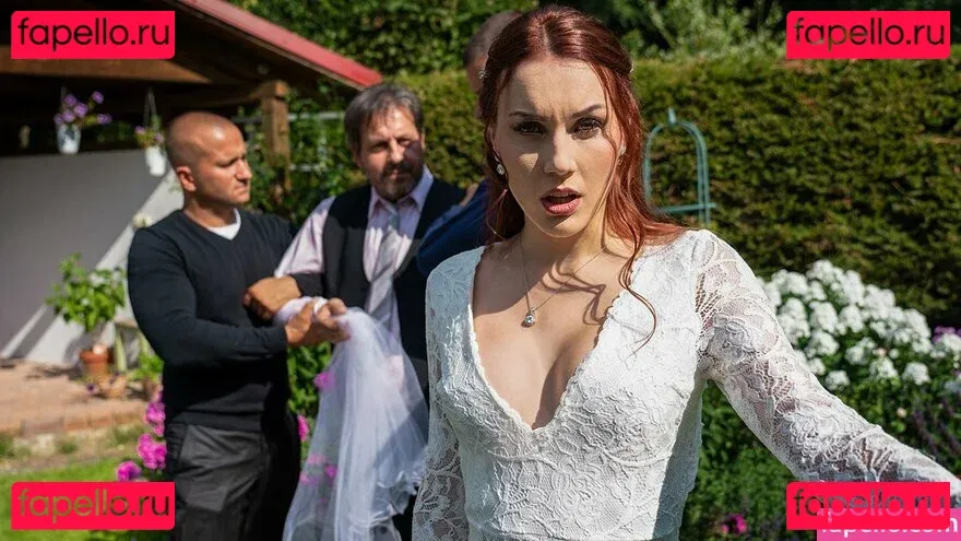 Charlie Red Onlyfans Photo Gallery 