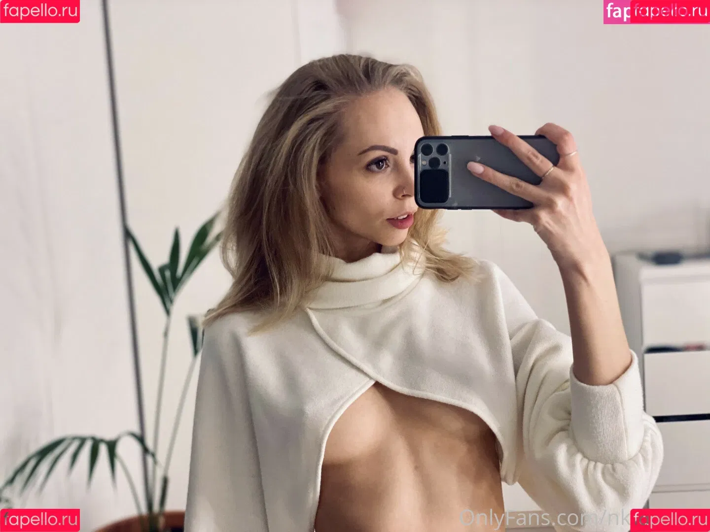 Nikki Mills Onlyfans Photo Gallery 