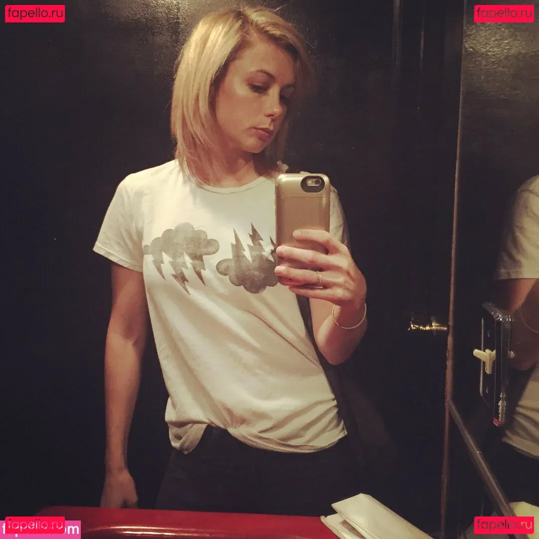 Iliza Shlesinger Onlyfans Photo Gallery 