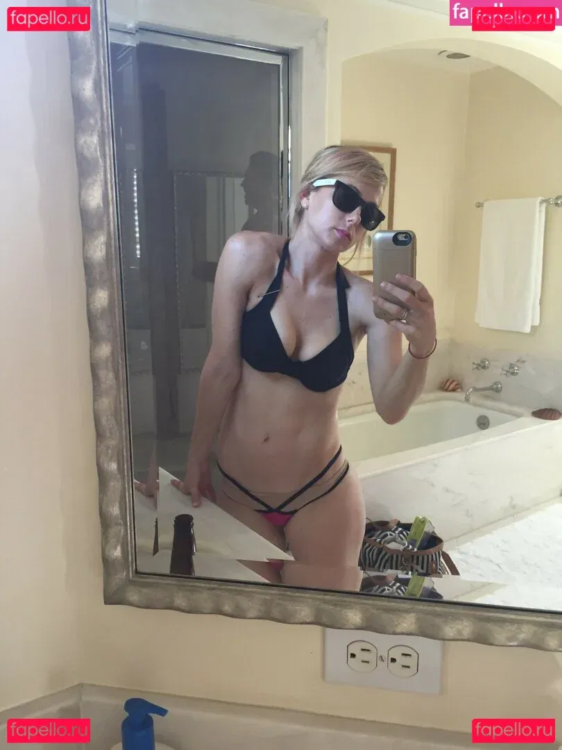 Iliza Shlesinger Onlyfans Photo Gallery 