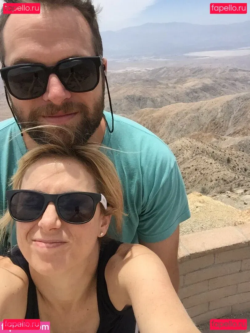 Iliza Shlesinger Onlyfans Photo Gallery 