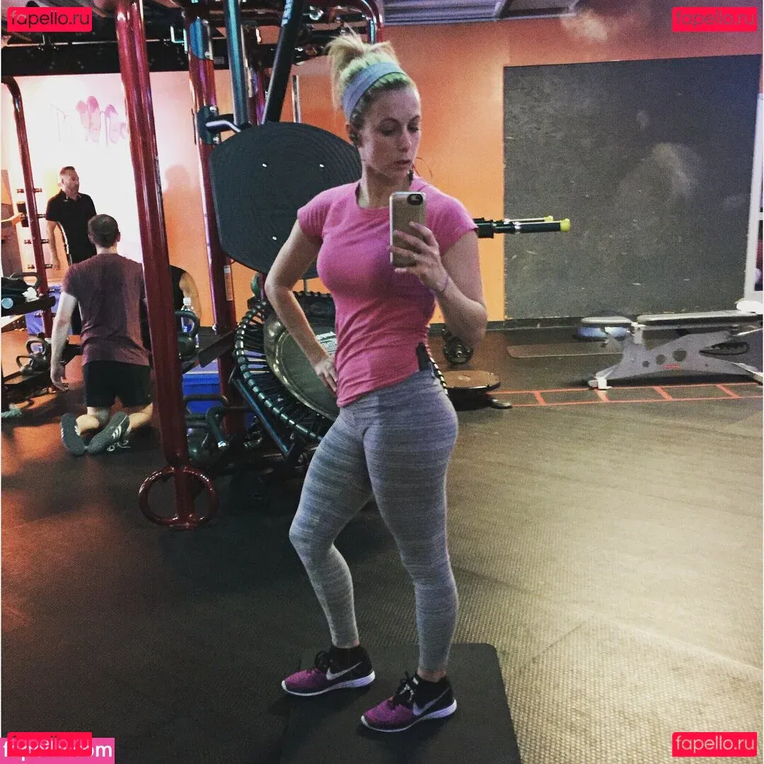 Iliza Shlesinger Onlyfans Photo Gallery 