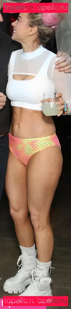 Iliza Shlesinger Onlyfans Photo Gallery 