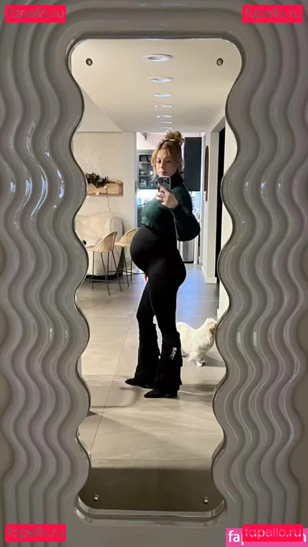 Iliza Shlesinger Onlyfans Photo Gallery 