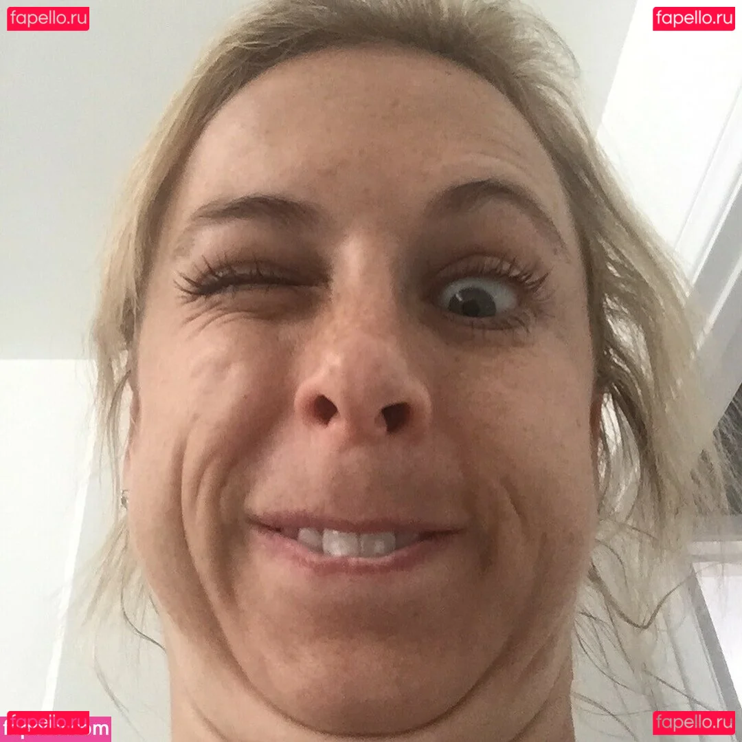 Iliza Shlesinger Onlyfans Photo Gallery 