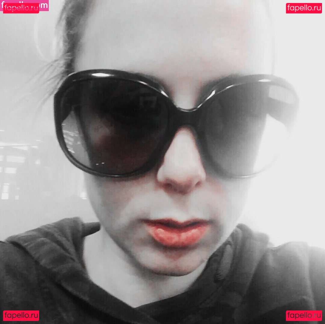 Iliza Shlesinger Onlyfans Photo Gallery 