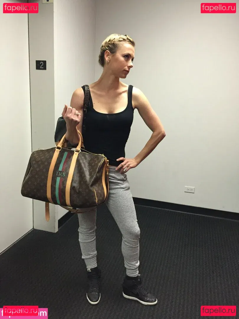 Iliza Shlesinger Onlyfans Photo Gallery 