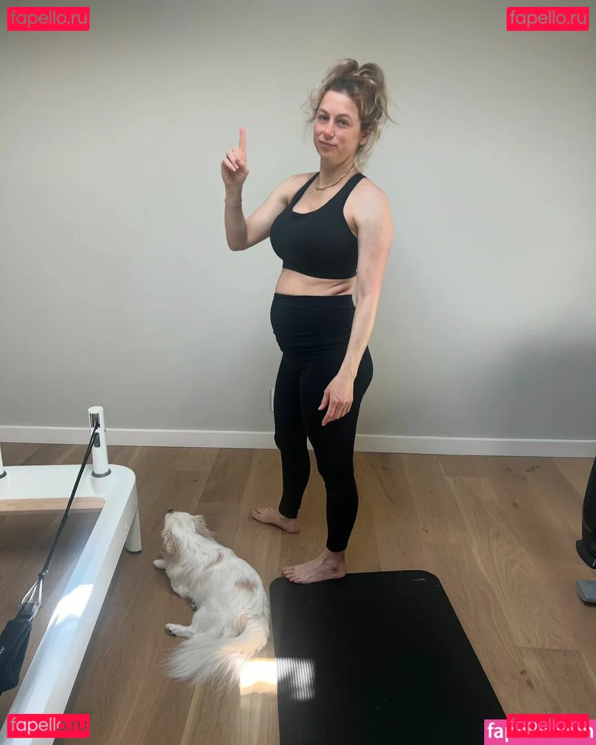 Iliza Shlesinger Onlyfans Photo Gallery 